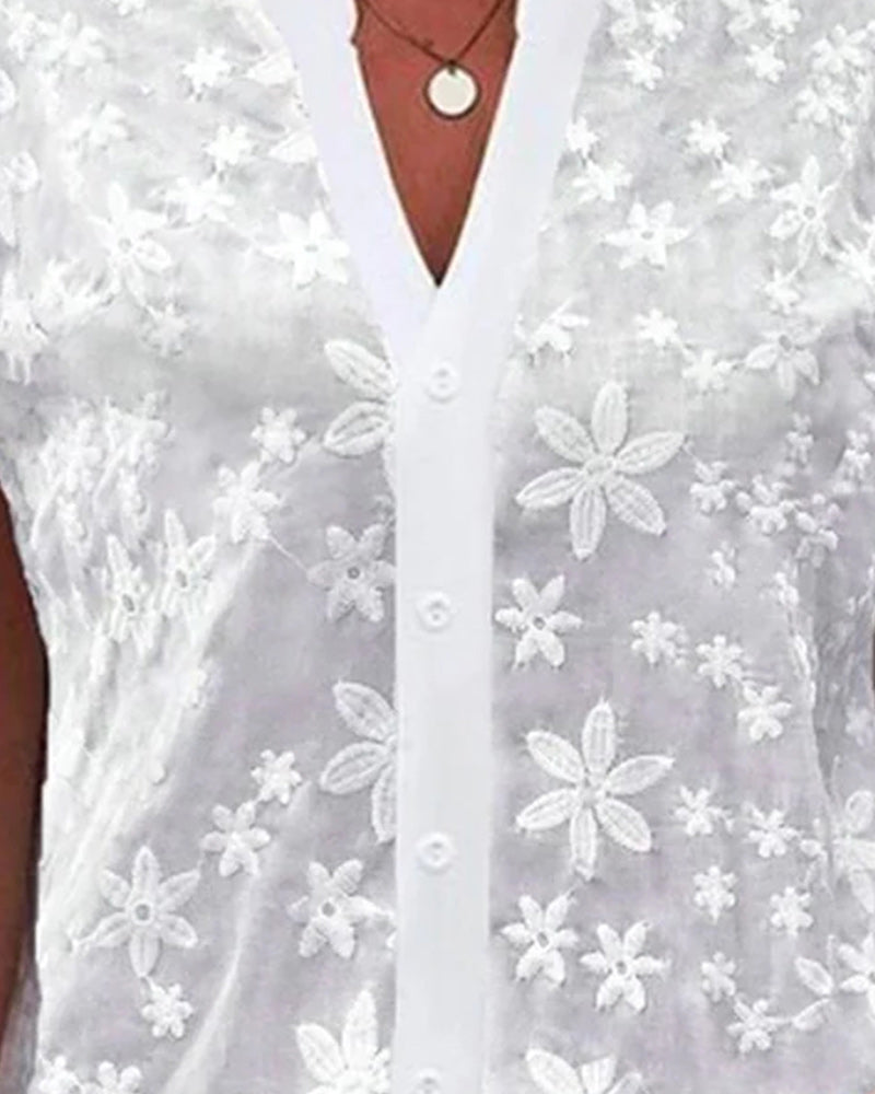 Coralie | Short-Sleeve Blouse with V-Neckline